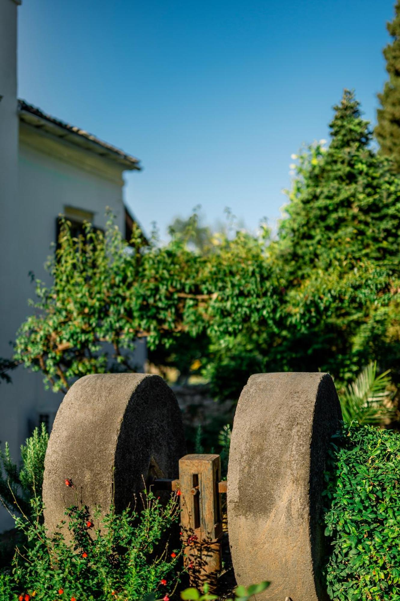 ניסקי Nissaki Olive Press Villas מראה חיצוני תמונה